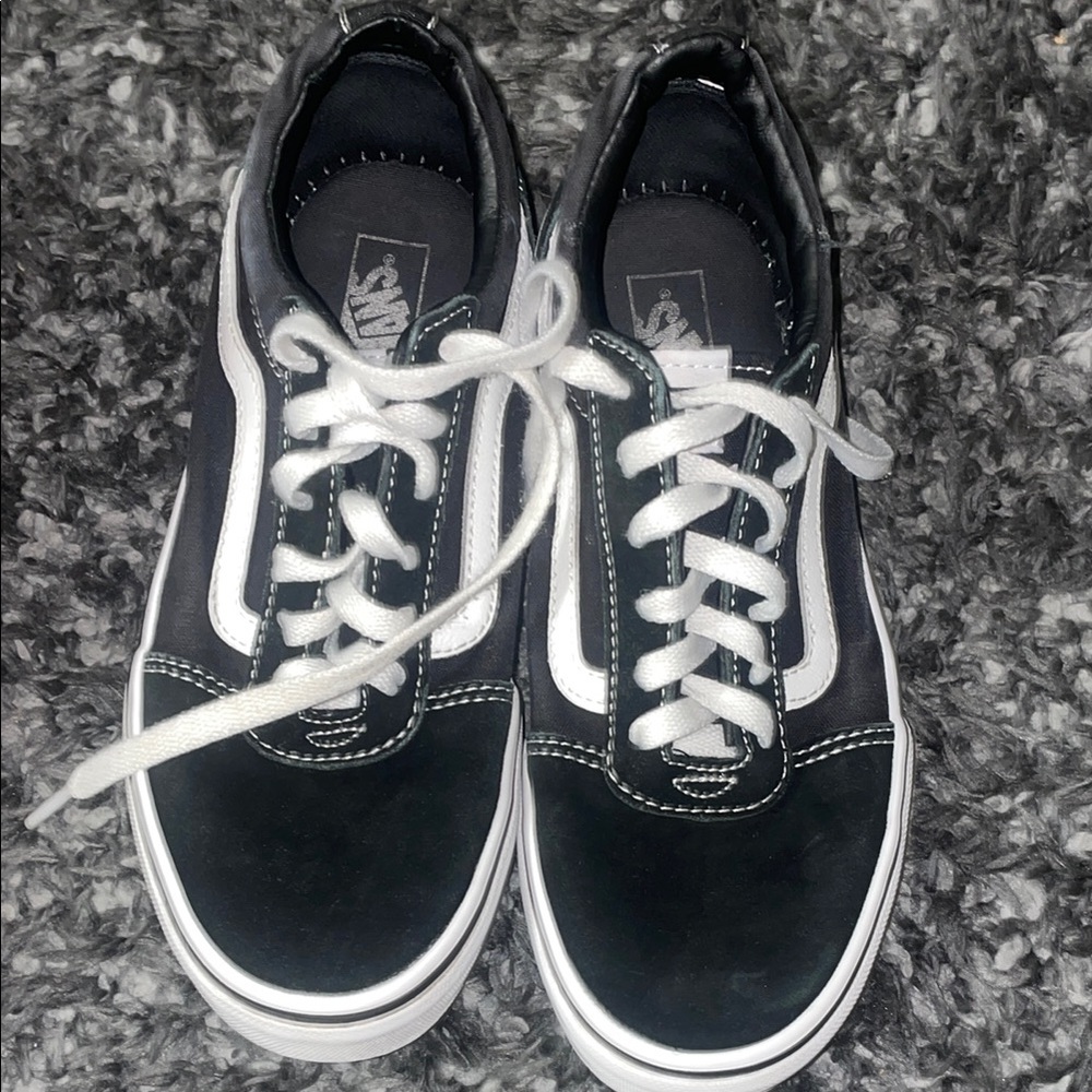 Vans Monochrome Lace-Up Shoes